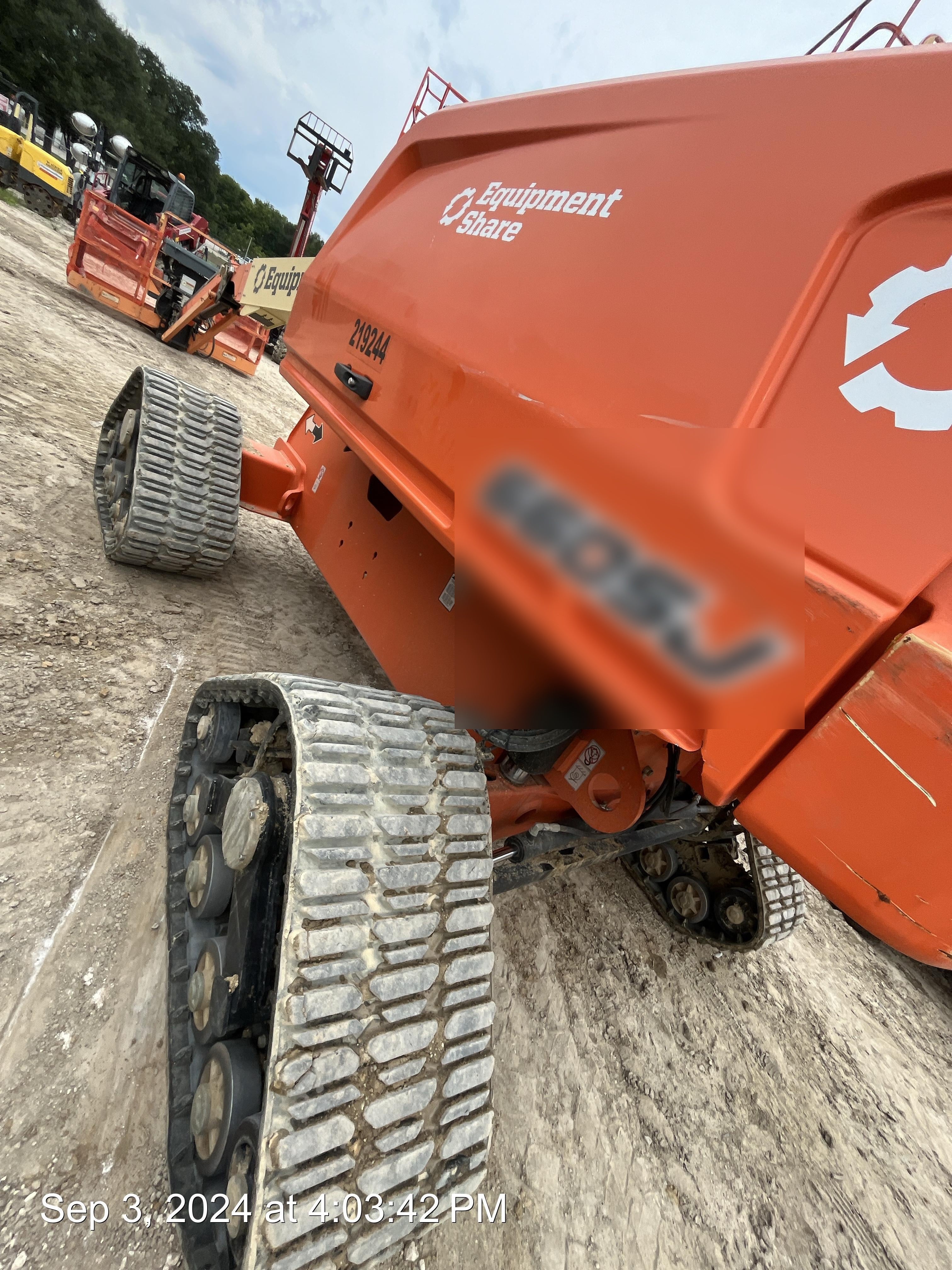 2022 JLG 660SJ Quad Track
