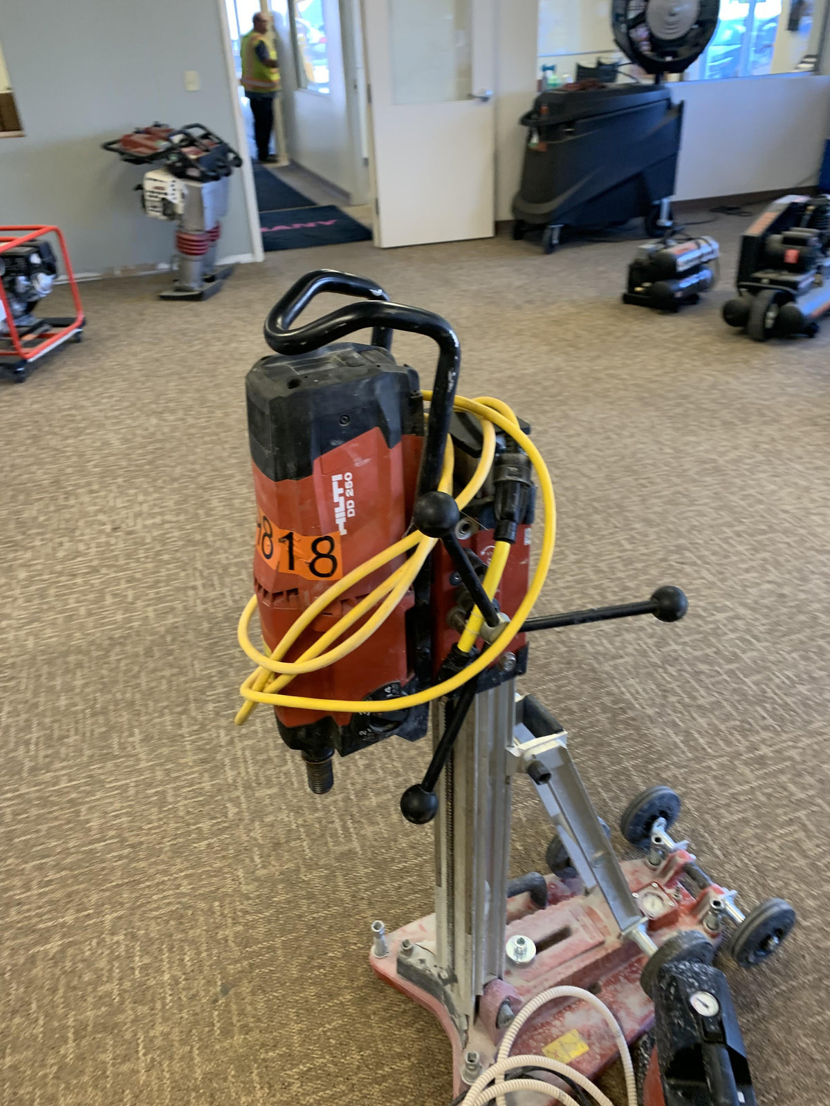 2020 HILTI DD250E