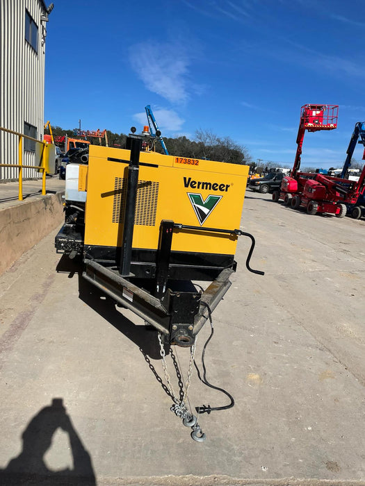 2021 Vac-Tron LP573XDT T4 Koehler Diesel Engine, 500 Gallon Debris Tank, x2 100 Gallon Water Tanks