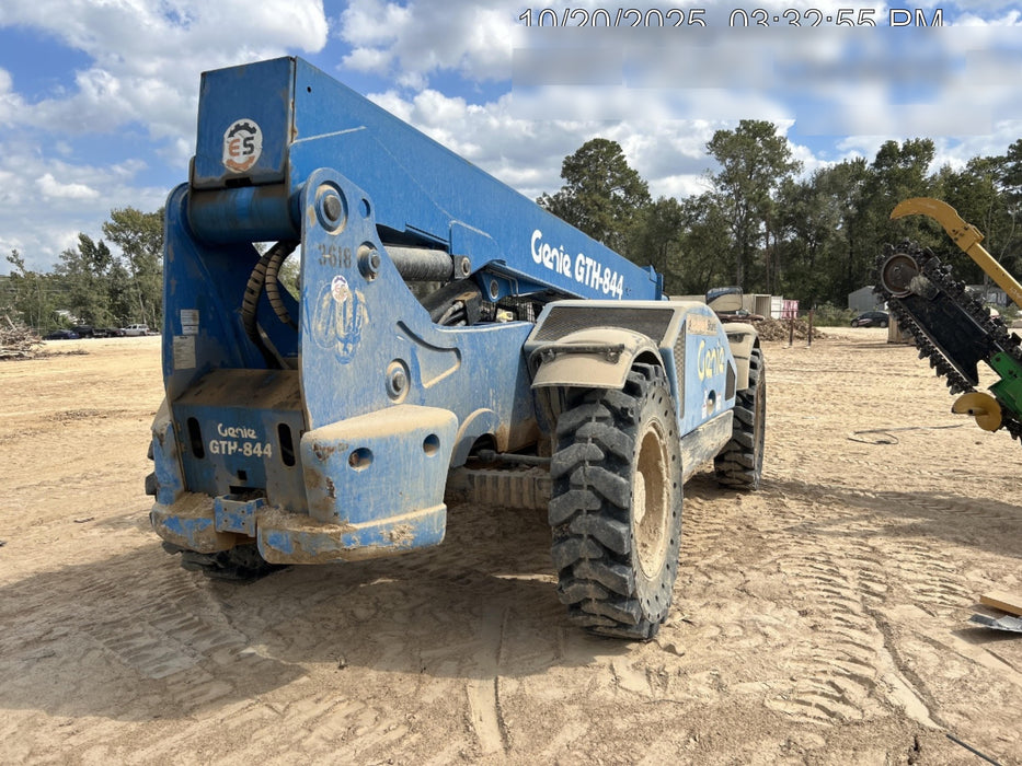2017 GENIE GTH-844