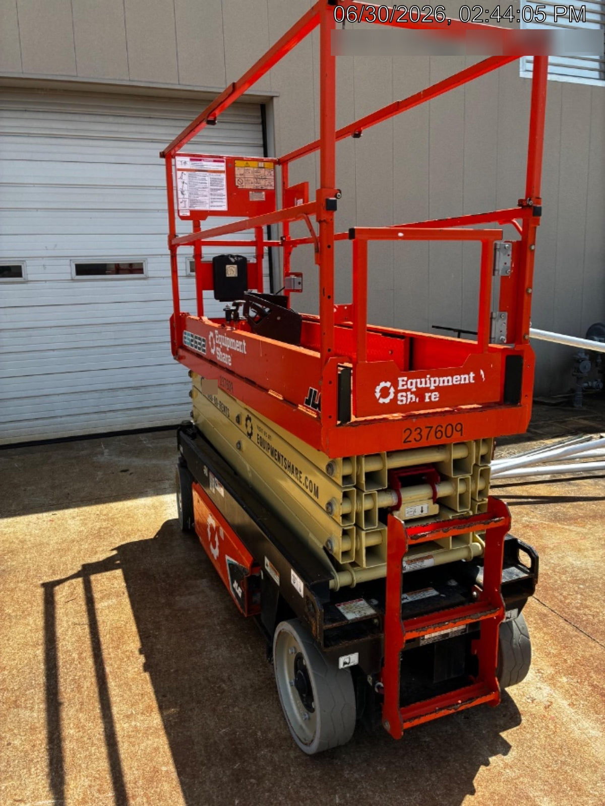 2022 JLG ES2632
