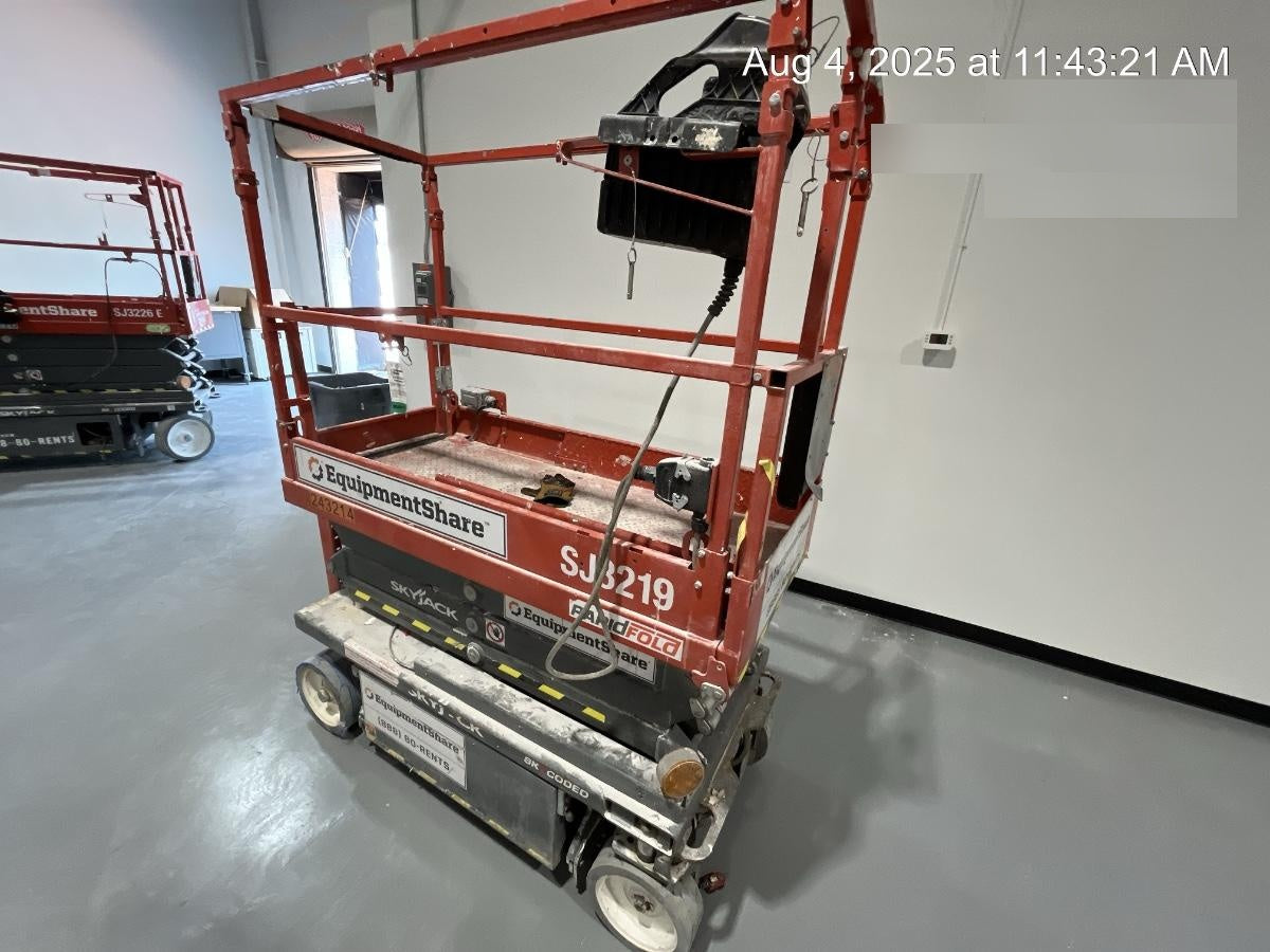 2022 SKYJACK SJ3219