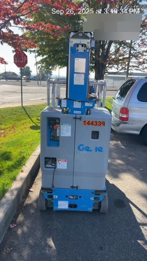 2021 GENIE GR-20