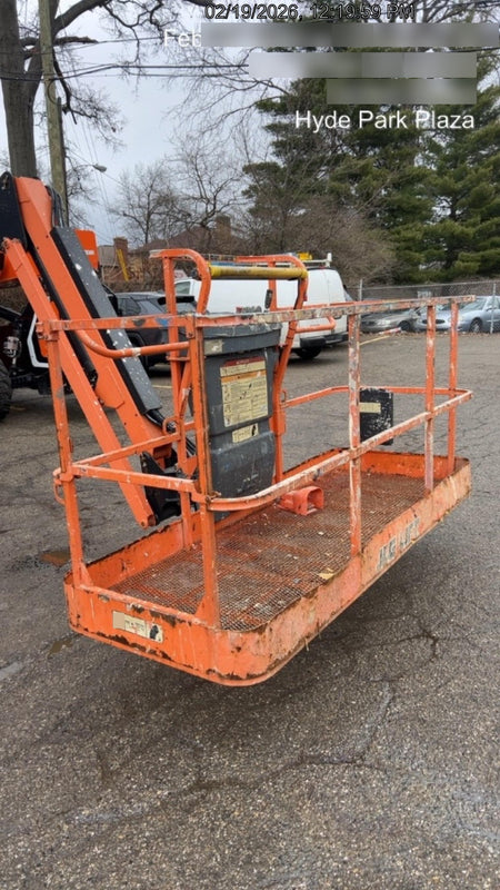 2019 JLG 800AJ