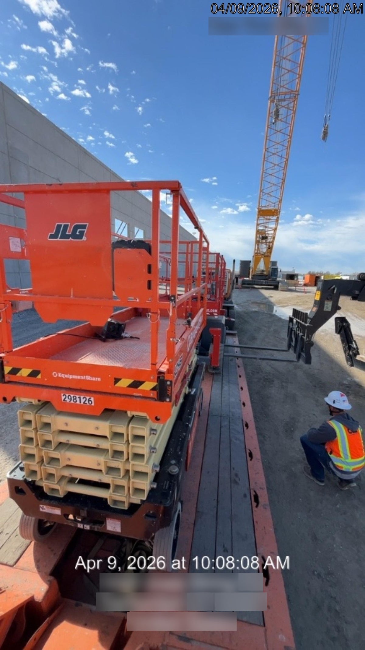 2023 JLG R4045