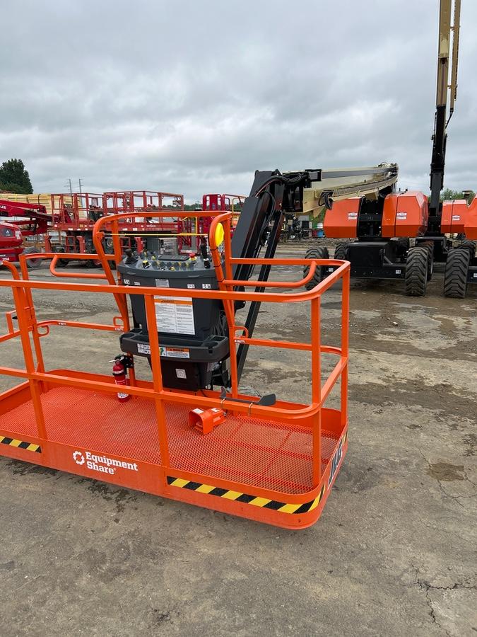 2025 JLG 860SJ
