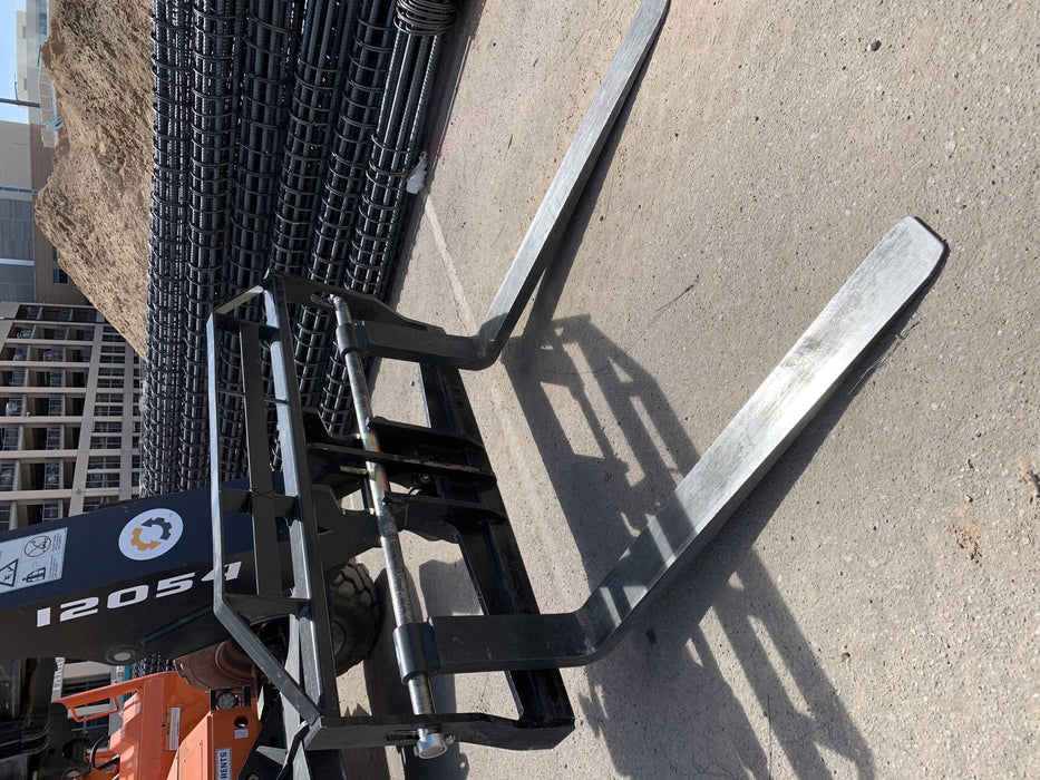 2020 Skytrak 12054 74Hp, Canopy, FF Tires, Work Lights, Beacon, Aux Hydraulics, Back up Alarm, Lifting Eye, ES Decals