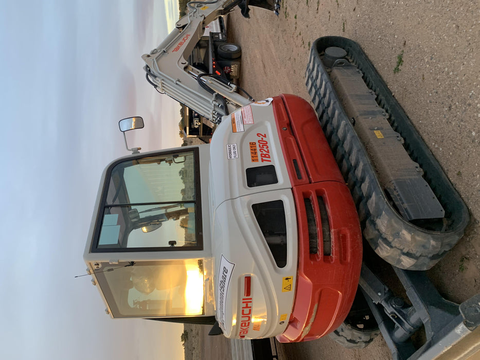 2020 Takeuchi TB250-2C Cab/Heat/Air, Rubber Tracks, Manual TAG QC