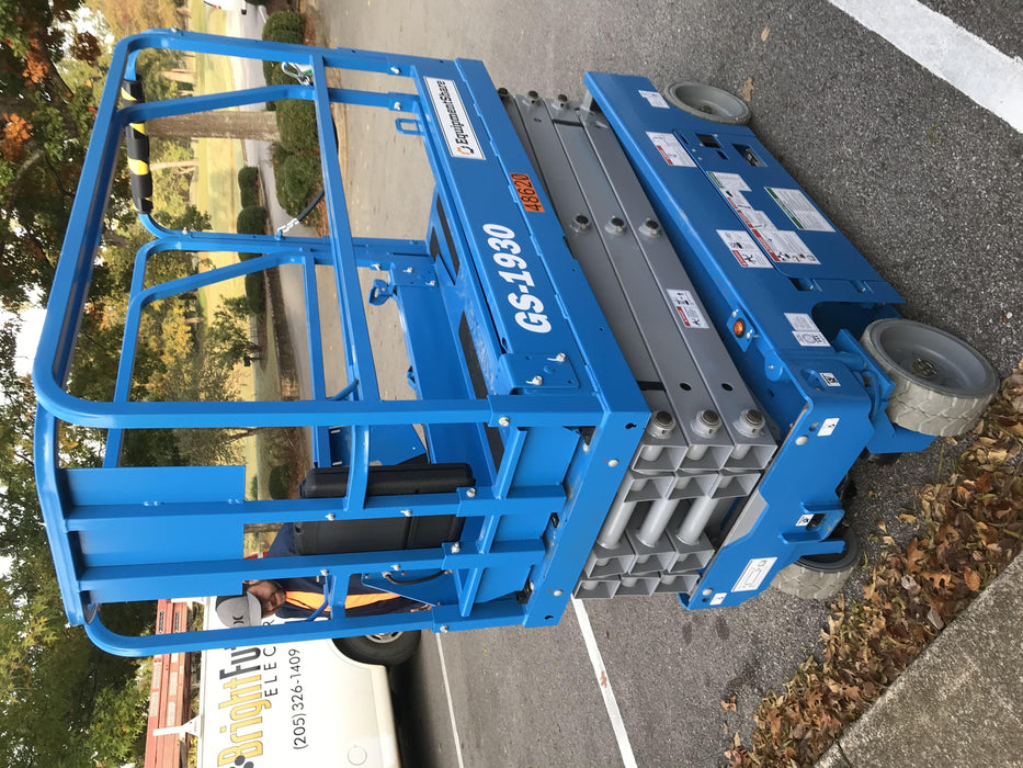 2019 Genie GS-1930 Fixed Rails with Chain Entry