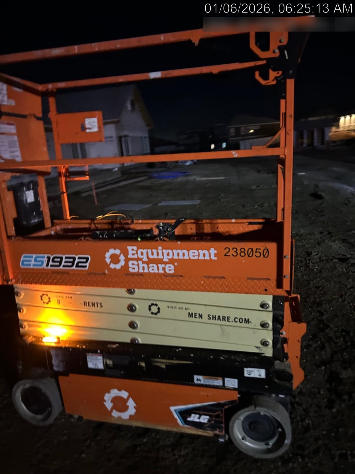 2022 JLG ES1932
