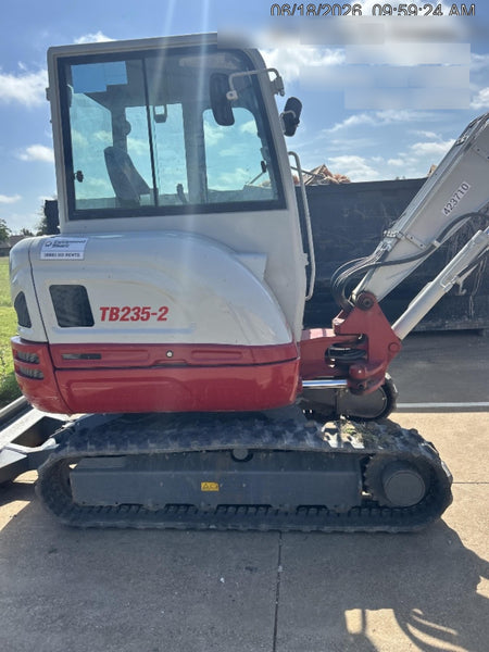 2024 TAKEUCHI TB235-2CR