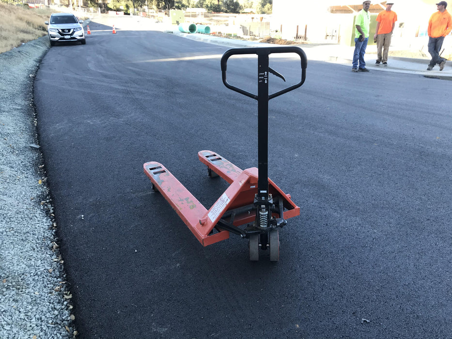 2019 HAUL MASTER 2.5 Ton Manual Pallet Jack