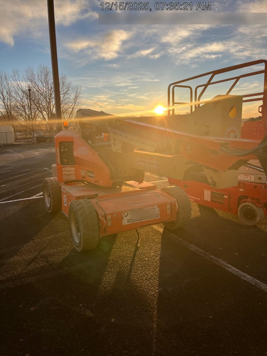2019 JLG E450AJ