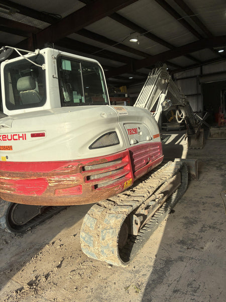 2022 TAKEUCHI TB290-CR