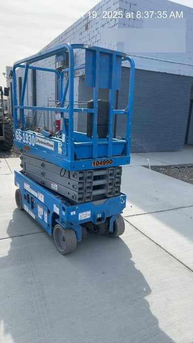 2020 Genie GS-1930 Fixed rails with chain entry gate - Pre A92.20, 800W Inverter