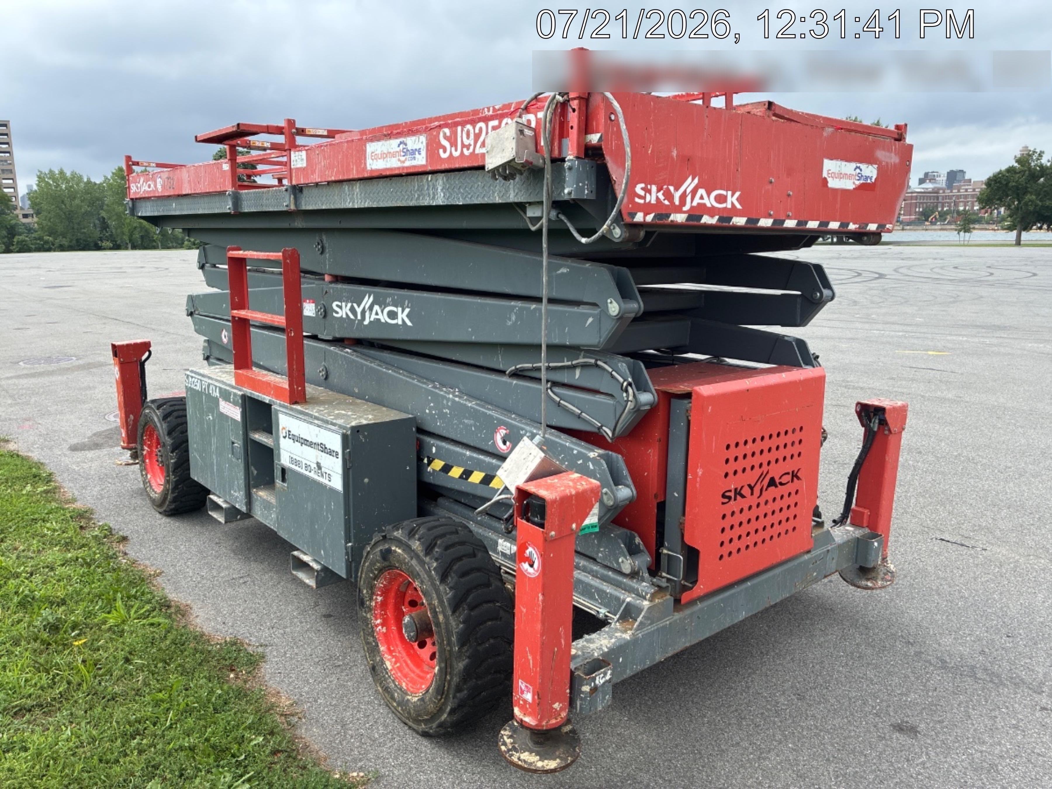 2016 SKYJACK SJ9250 RT