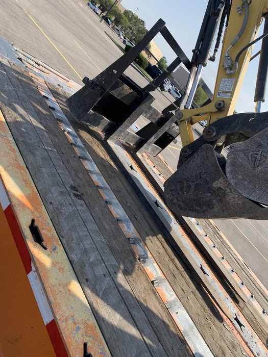 2021 ARROW MATERIAL HANDLING 60" Pallet Forks