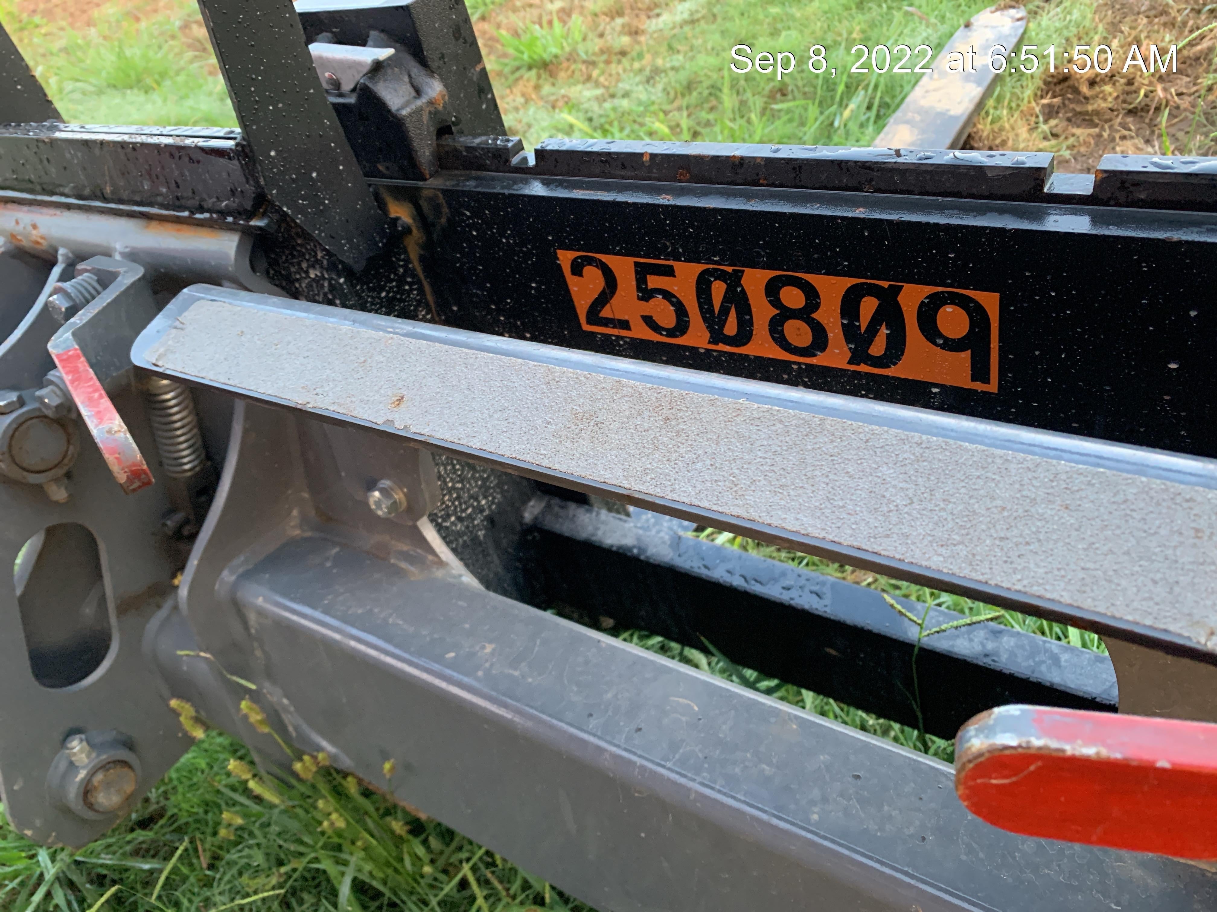2022 ARROW MATERIAL HANDLING 48" Pallet Forks - Arrow