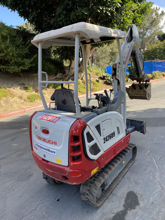 2021 TAKEUCHI TB216R