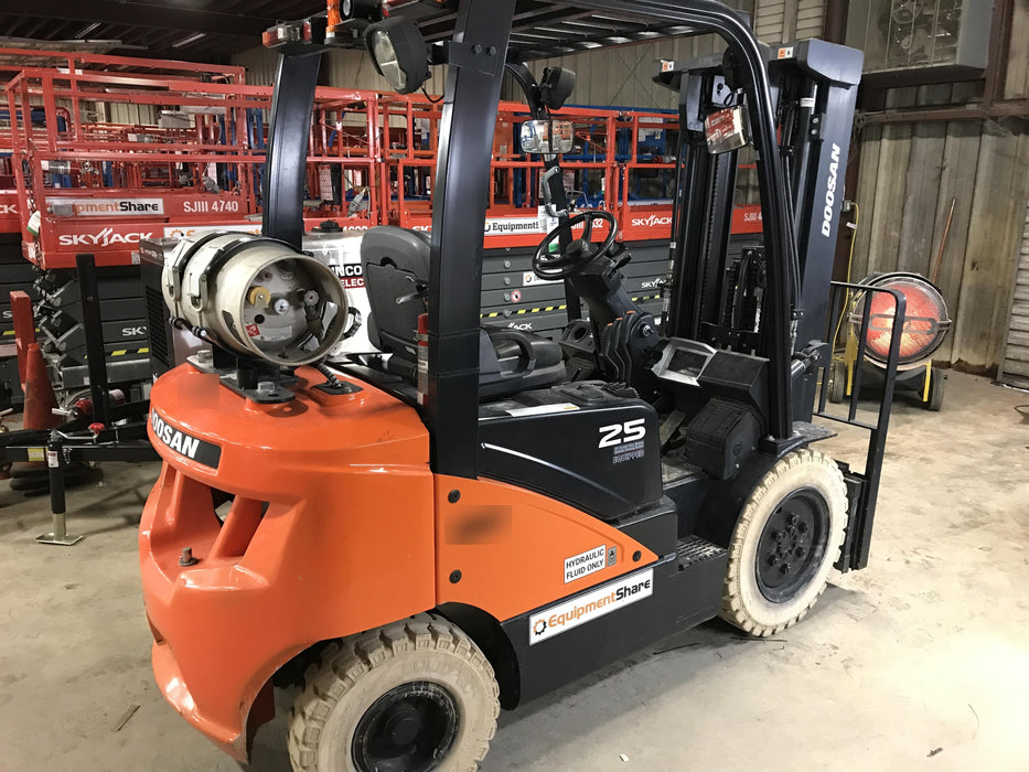 2018 DOOSAN G25P-7