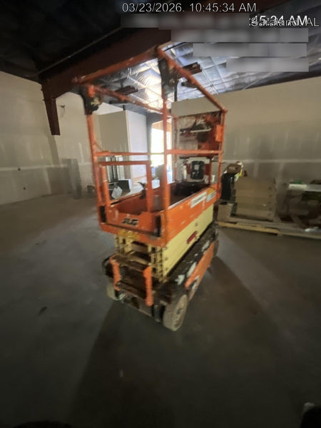 2021 JLG ES1932