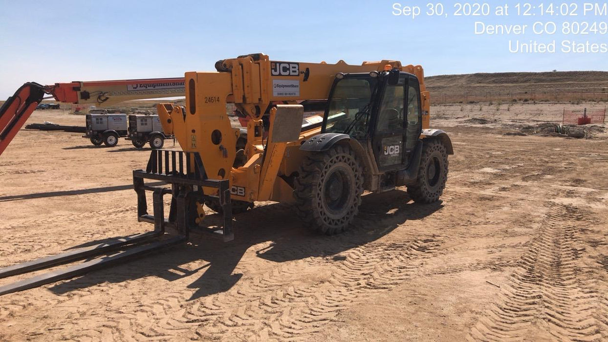 2019 JCB 512-56 JCB 512-56 Enclosed Cab, 109 HP, Solid Tires, Worklights, Beacon, Aux Hydraulics, Lifting Eye w/60" Carriage/60" Forks