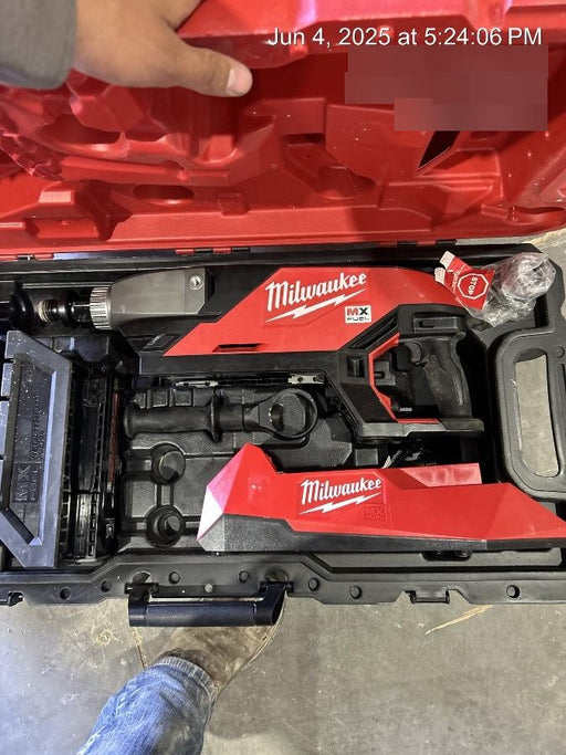 2025 MILWAUKEE MXF301-2CXS