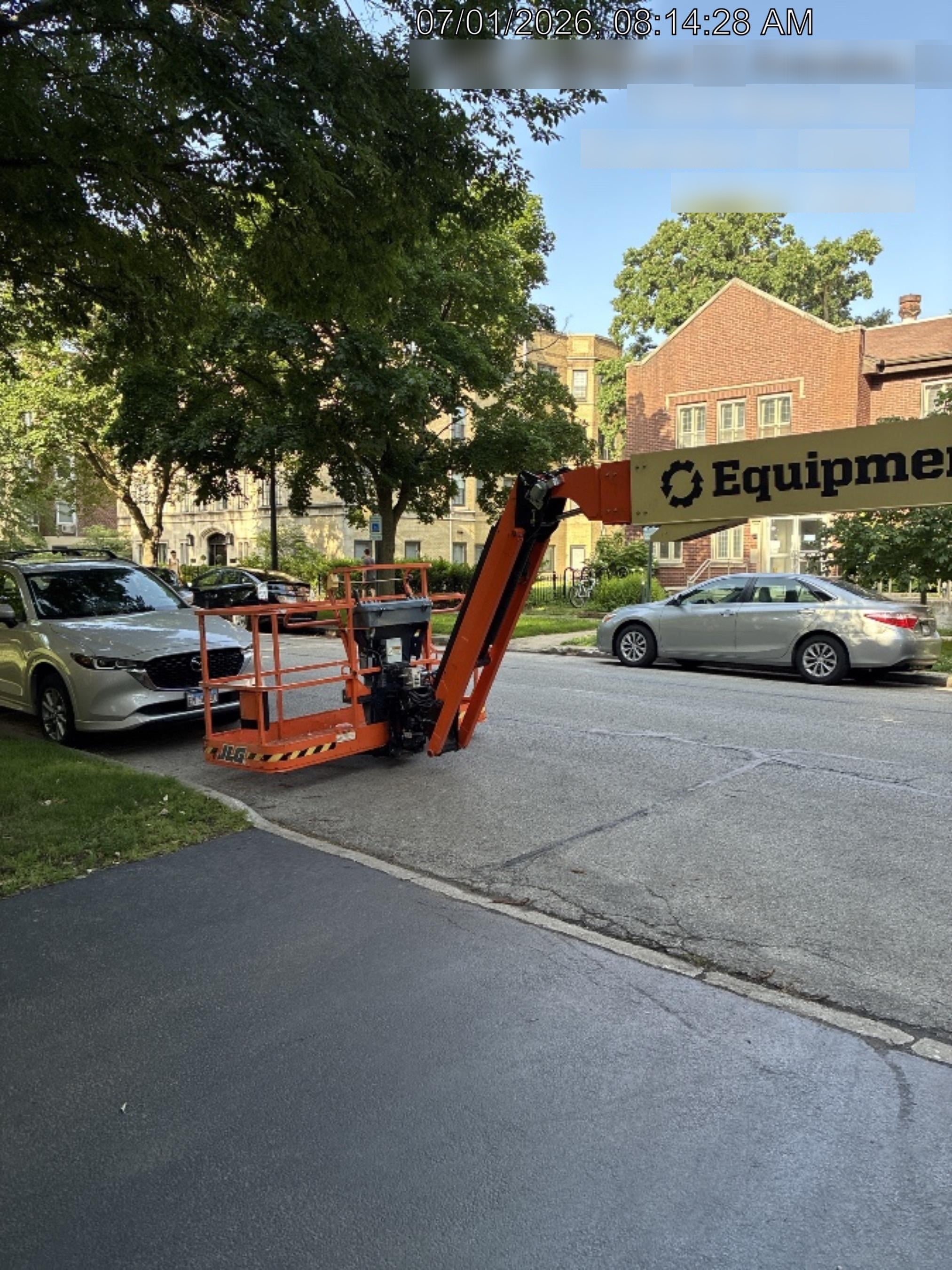 2022 JLG 660SJ