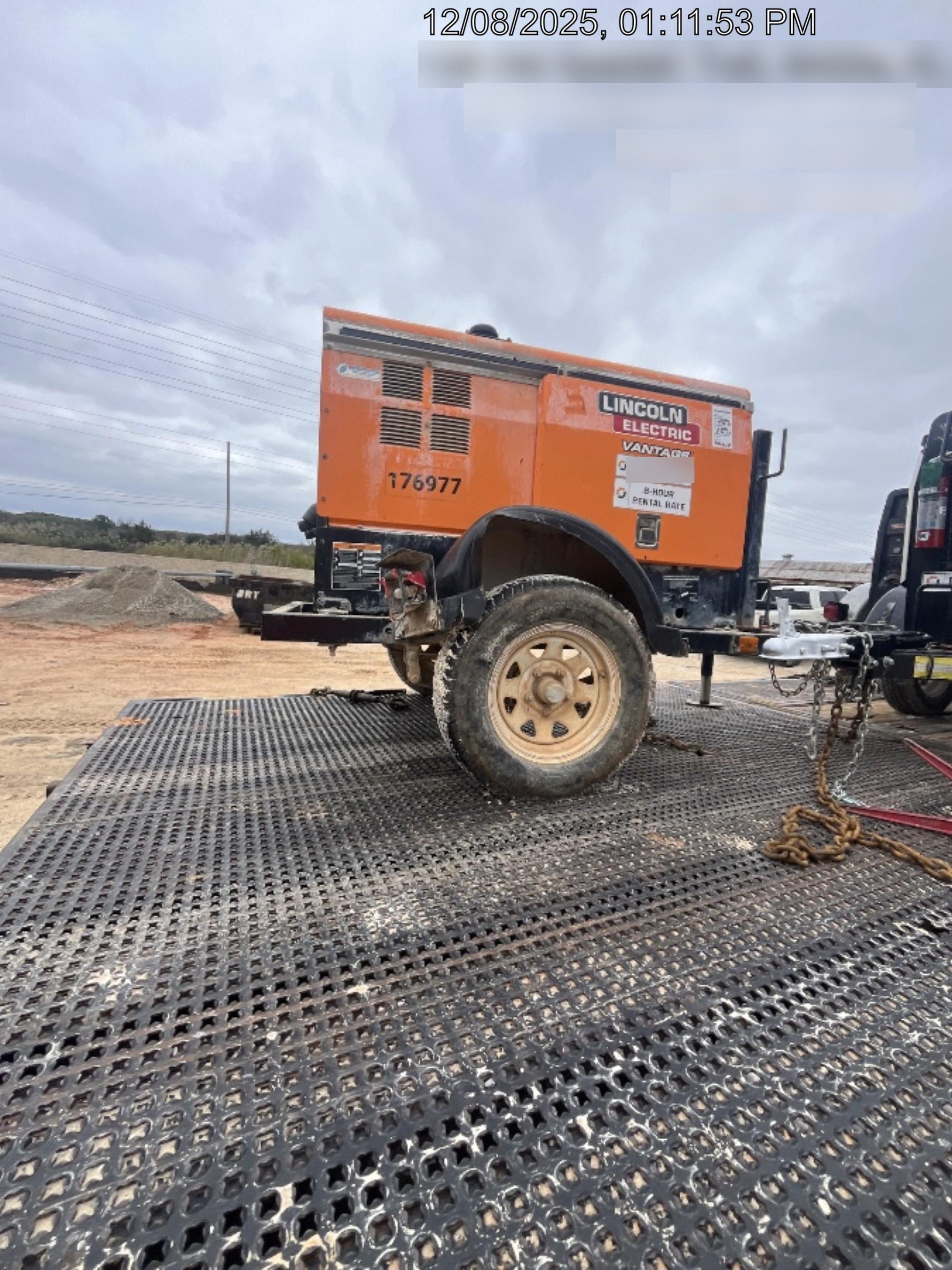 2021 Lincoln Electric Vantage 322 Vantage 322 Ready Pak 3 w/ Decals, ORANGE (includes trailer, cable rack, fender light kit) NO Telematics