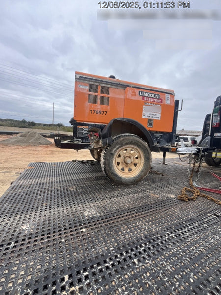2021 Lincoln Electric Vantage 322 Vantage 322 Ready Pak 3 w/ Decals, ORANGE (includes trailer, cable rack, fender light kit) NO Telematics