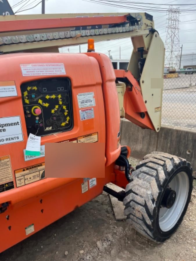 2019 JLG 600AJ