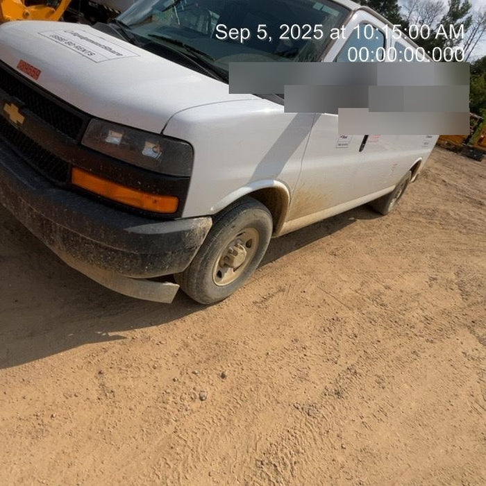 2023 CHEVROLET Express Van - Rental