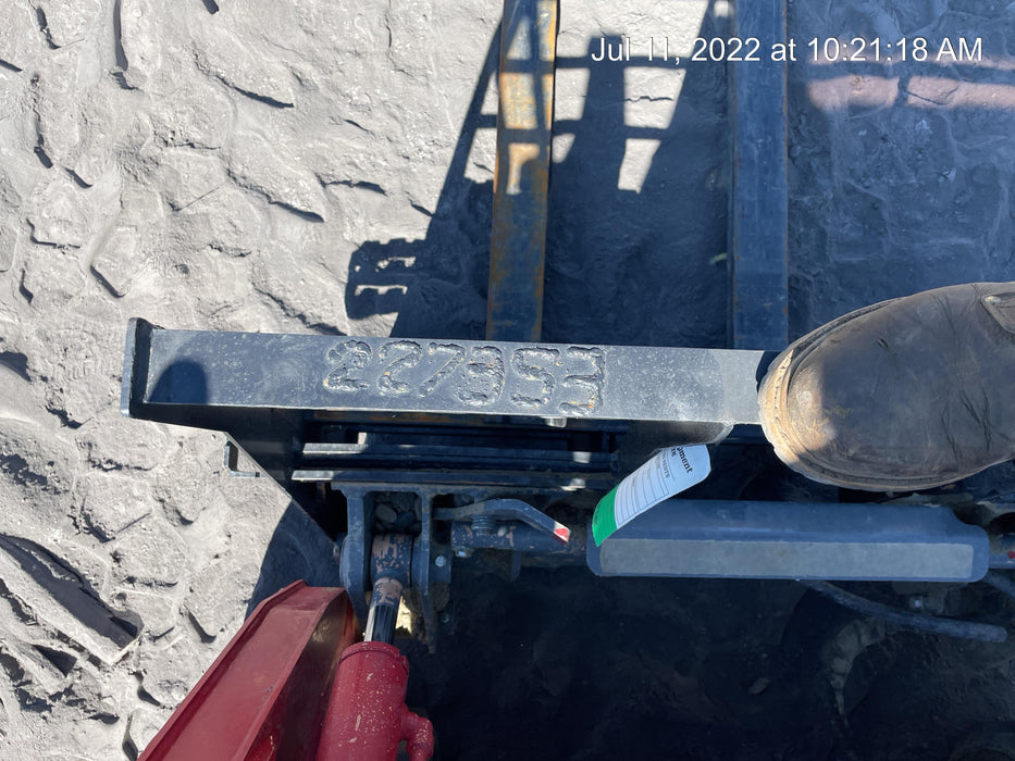 2022 ARROW MATERIAL HANDLING 72" Pallet Forks - Arrow