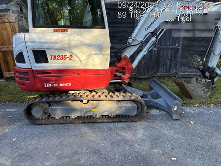 2025 TAKEUCHI TB235-2CR