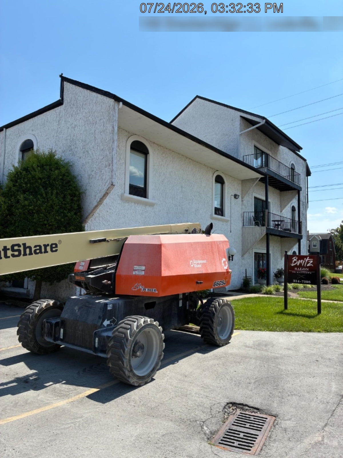 2025 JLG 660SJ