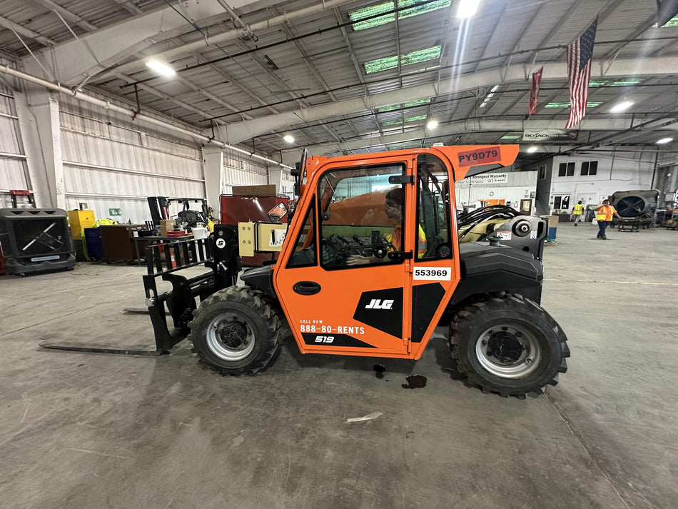 2025 JLG 519