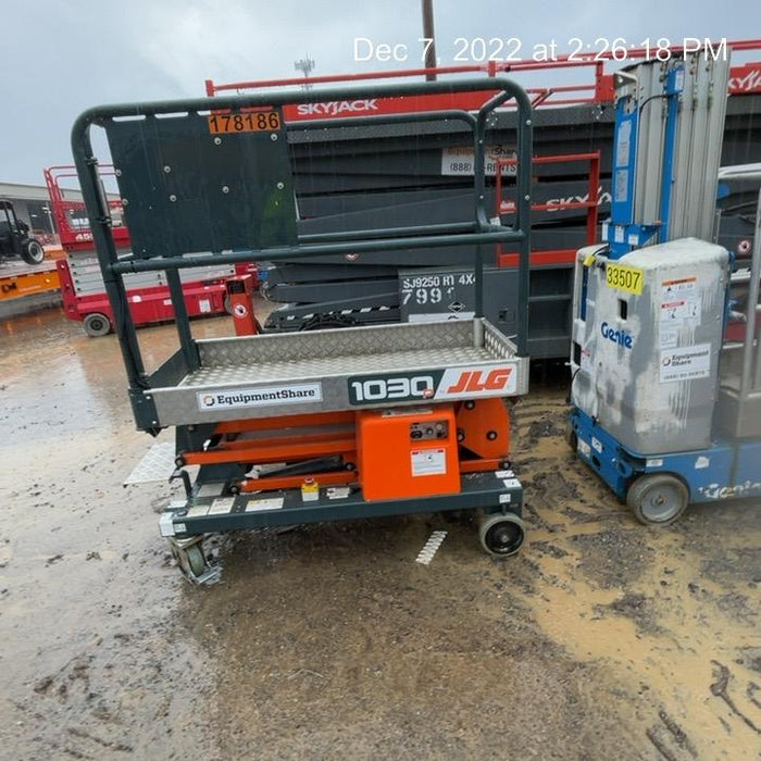 2021 JLG 1030P