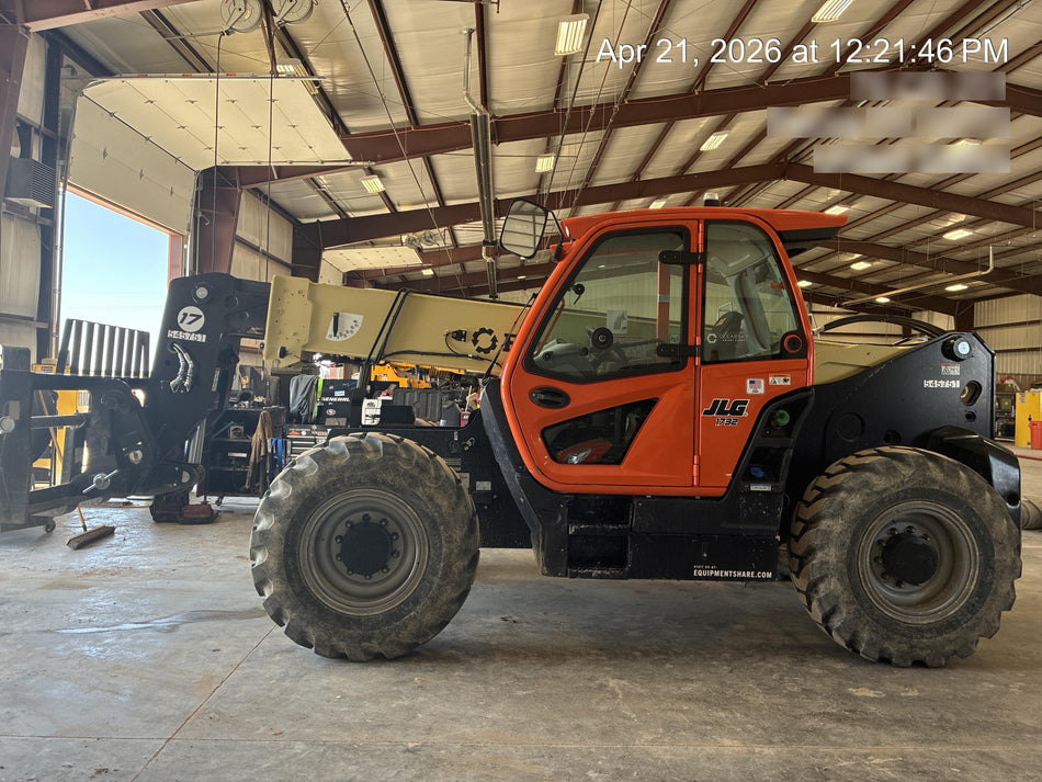 2025 JLG 1732