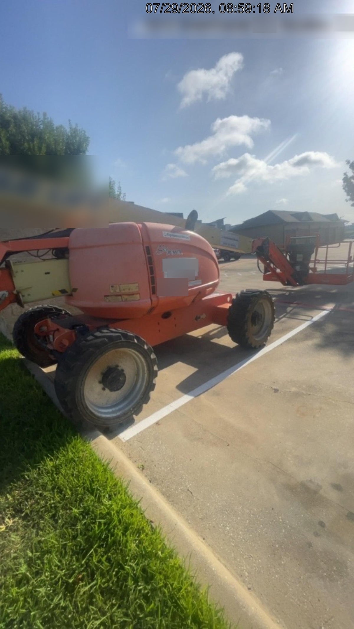 2019 JLG 600AJ