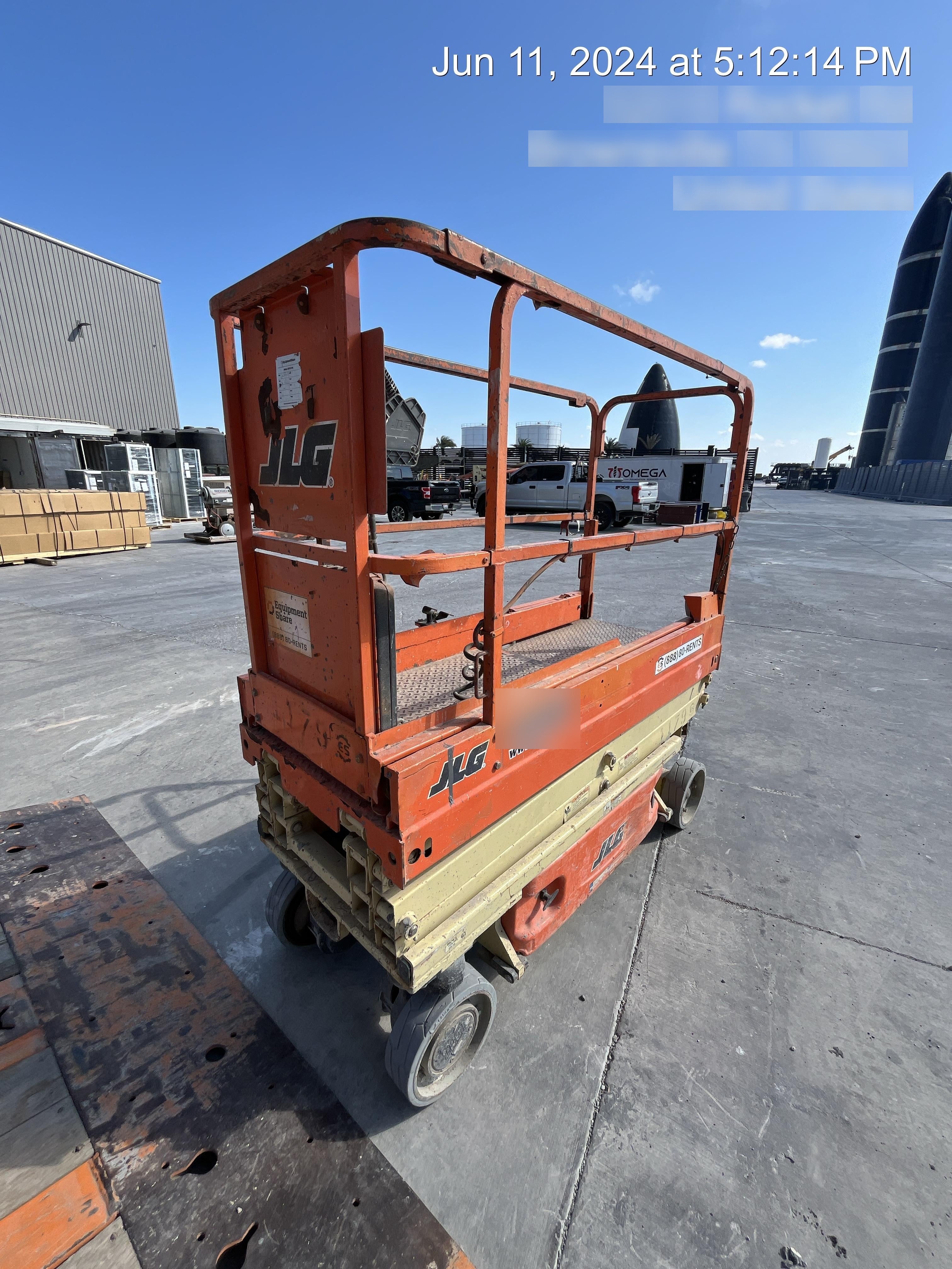 2016 JLG 1930ES