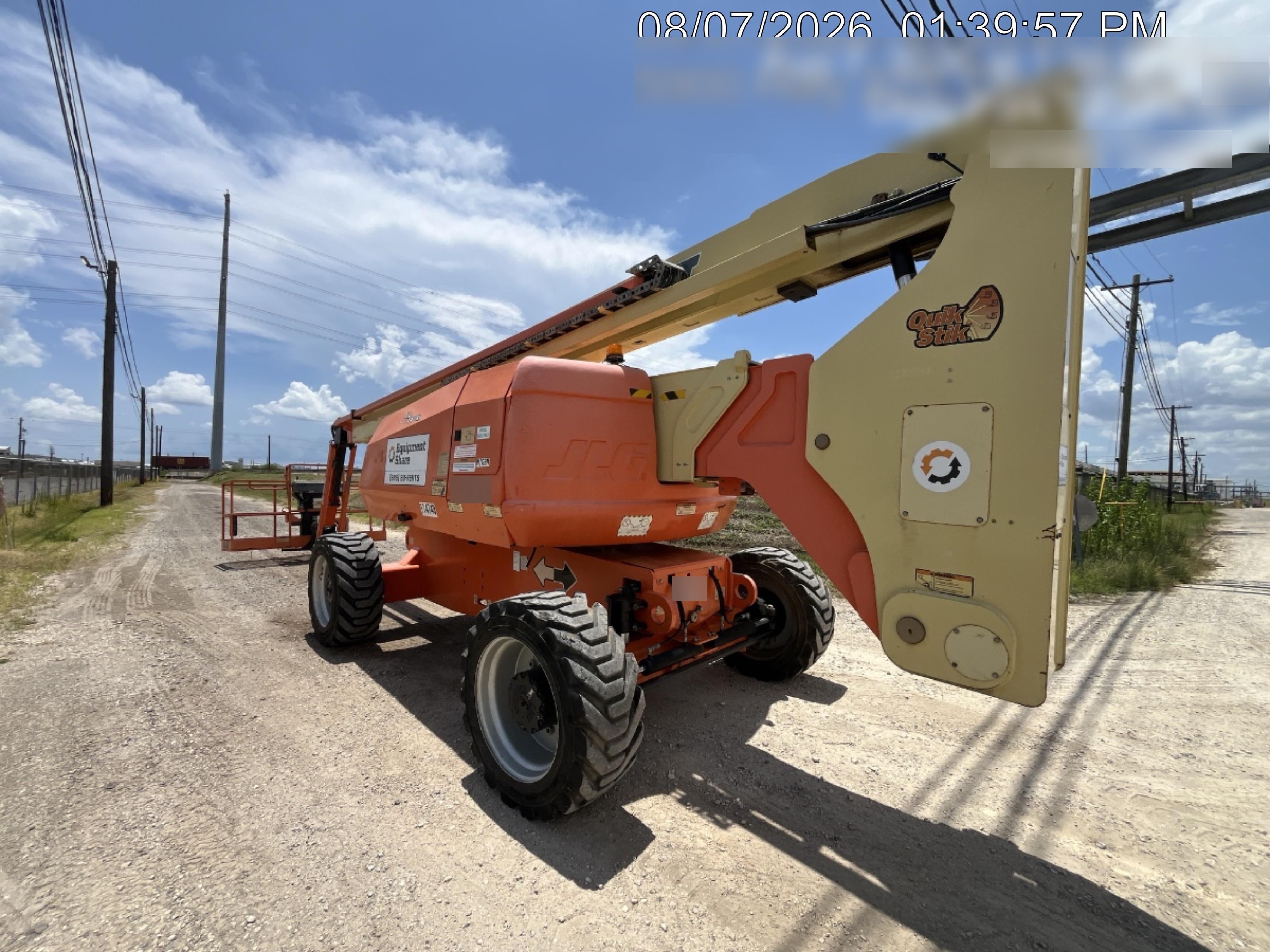 2021 JLG 800AJ