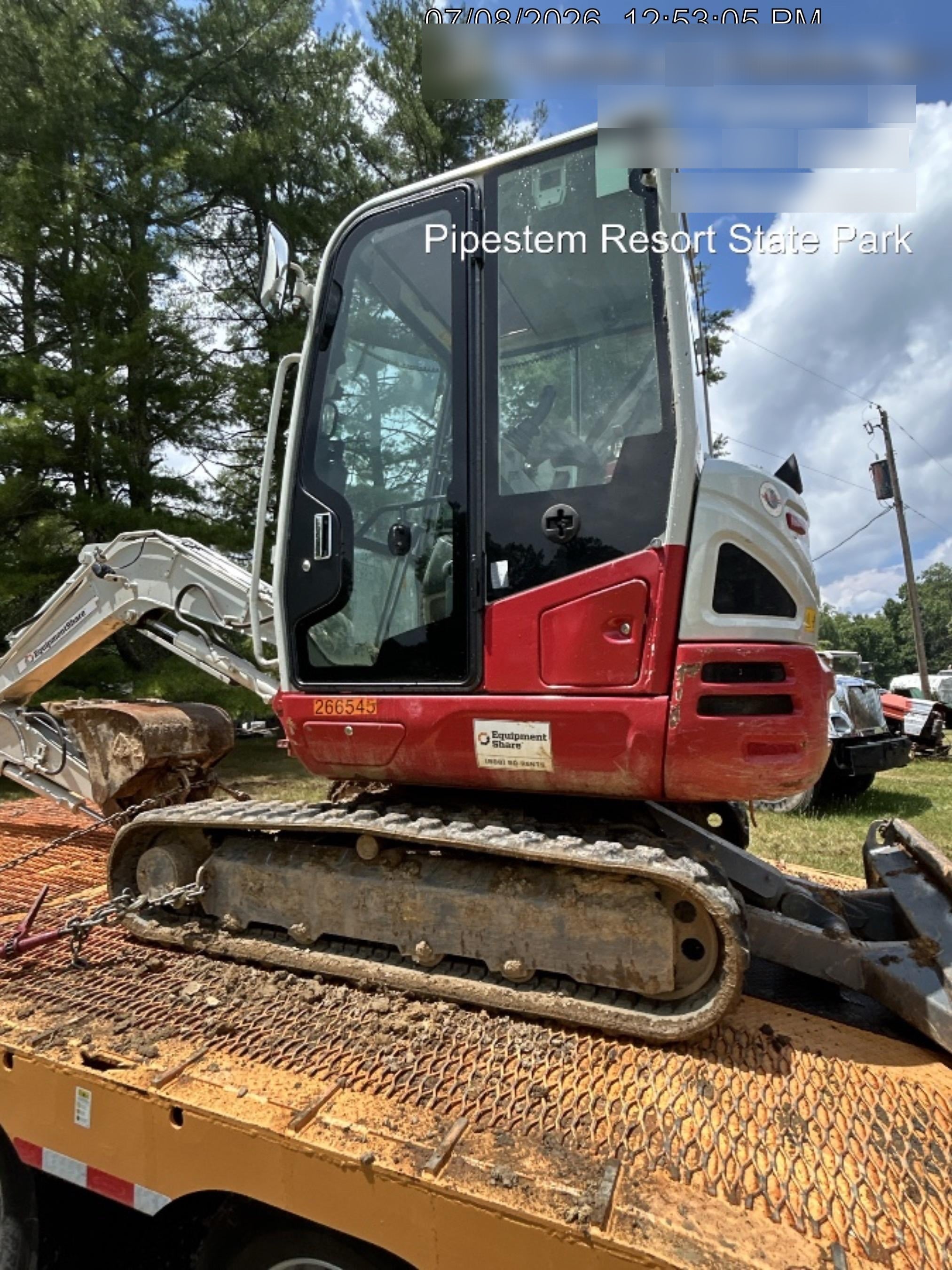 2022 TAKEUCHI TB235-2CR