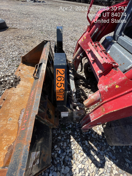 2021 TAKEUCHI 48" Pallet Forks - Takeuchi