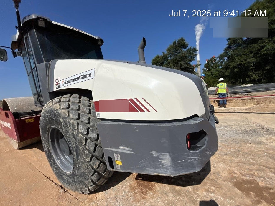 2023 DYNAPAC CA2500D