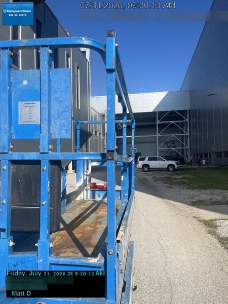 2019 Genie GS-2632 Folding rails with half height swing gate
