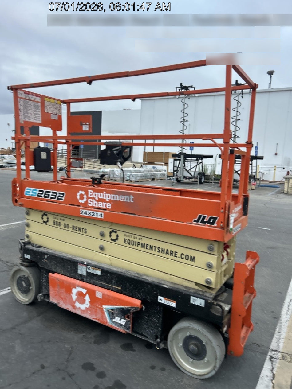 2022 JLG ES2632