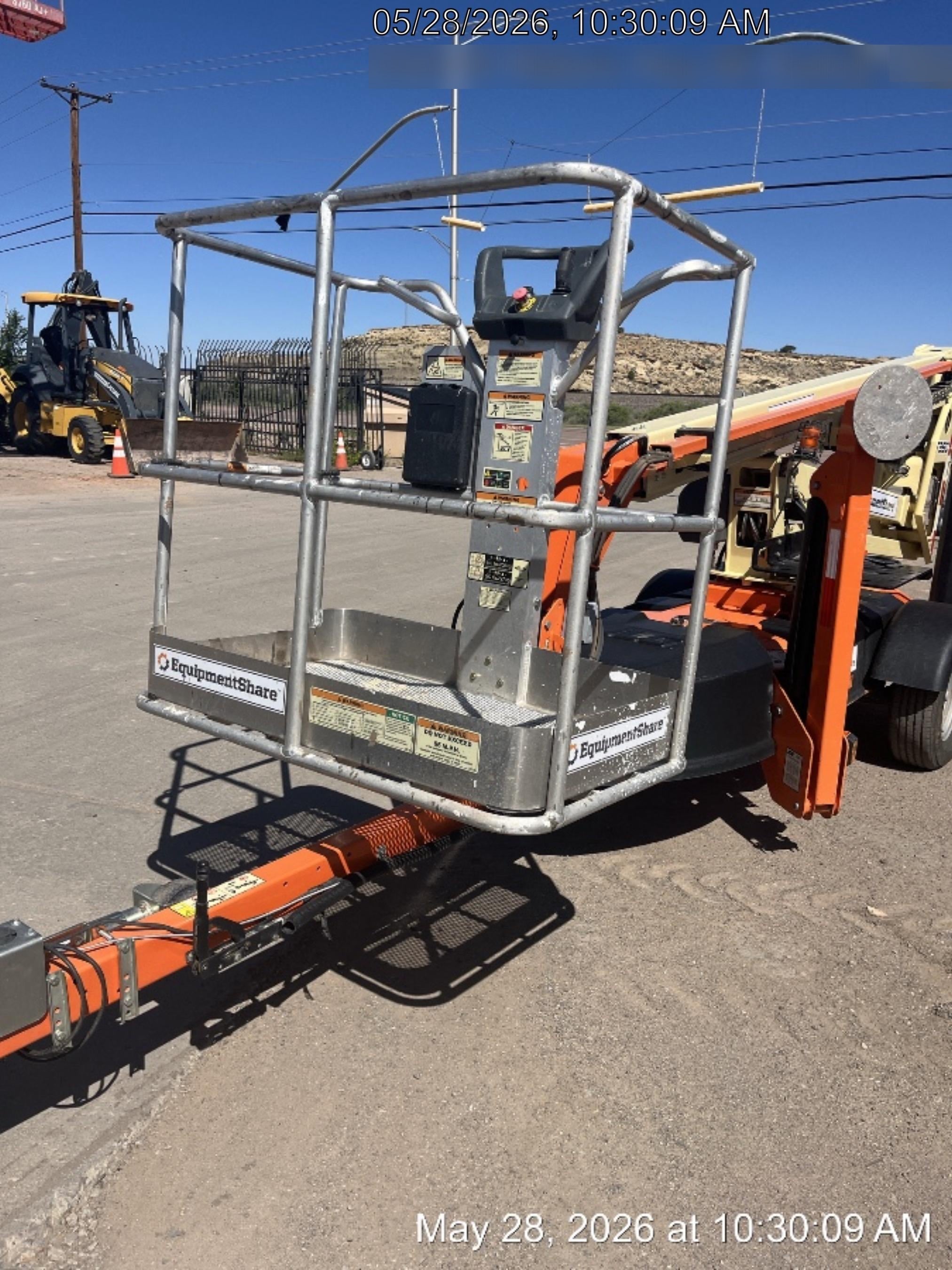 2022 JLG T350