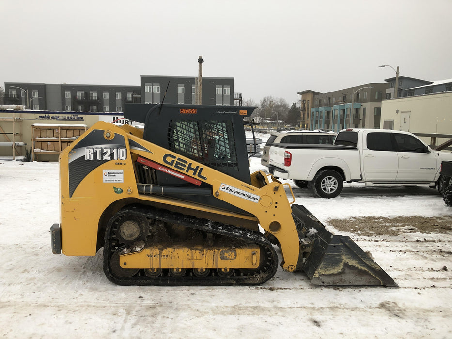 2016 GEHL RT210