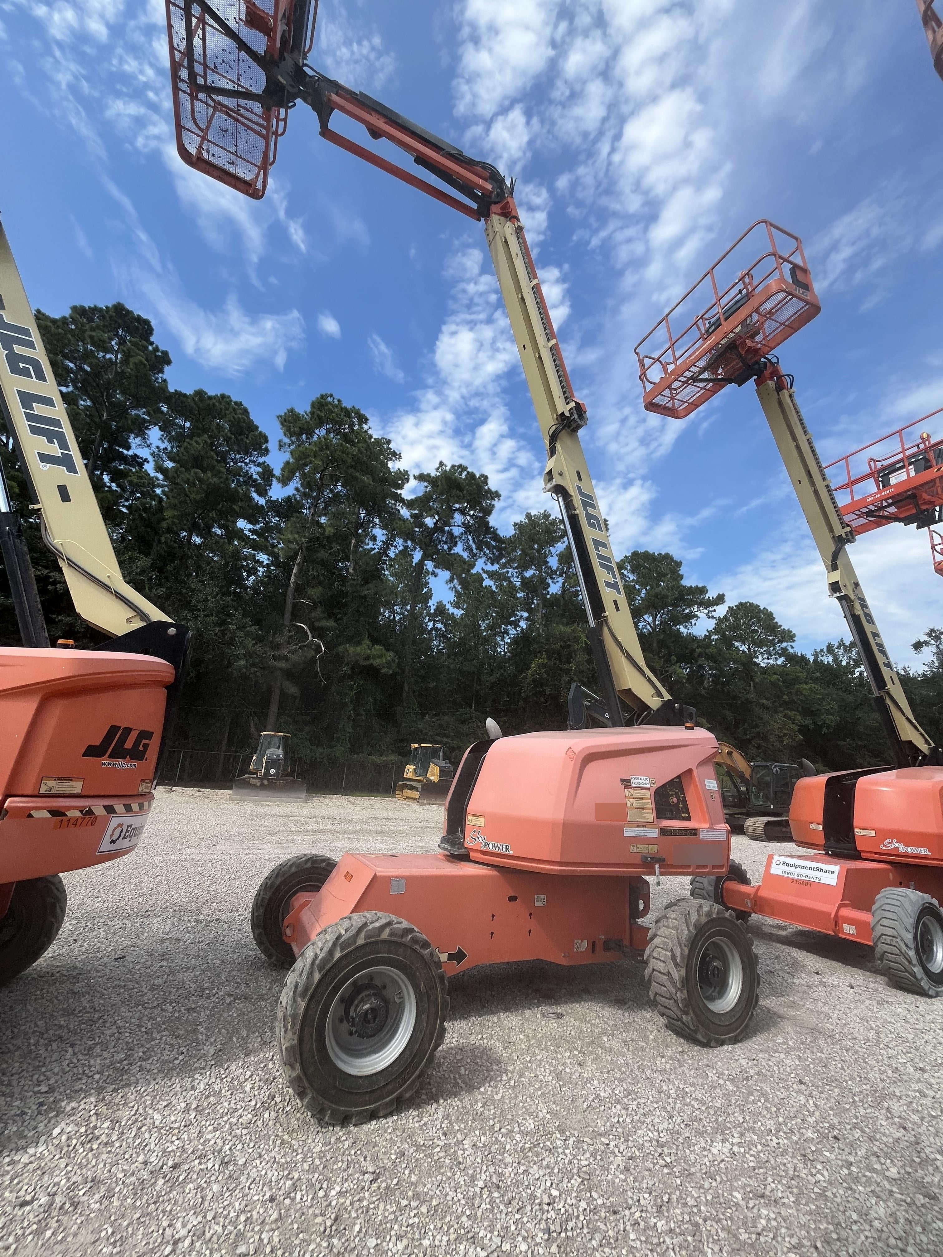 2019 JLG 460SJ