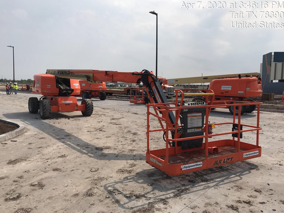 2018 JLG 660SJ